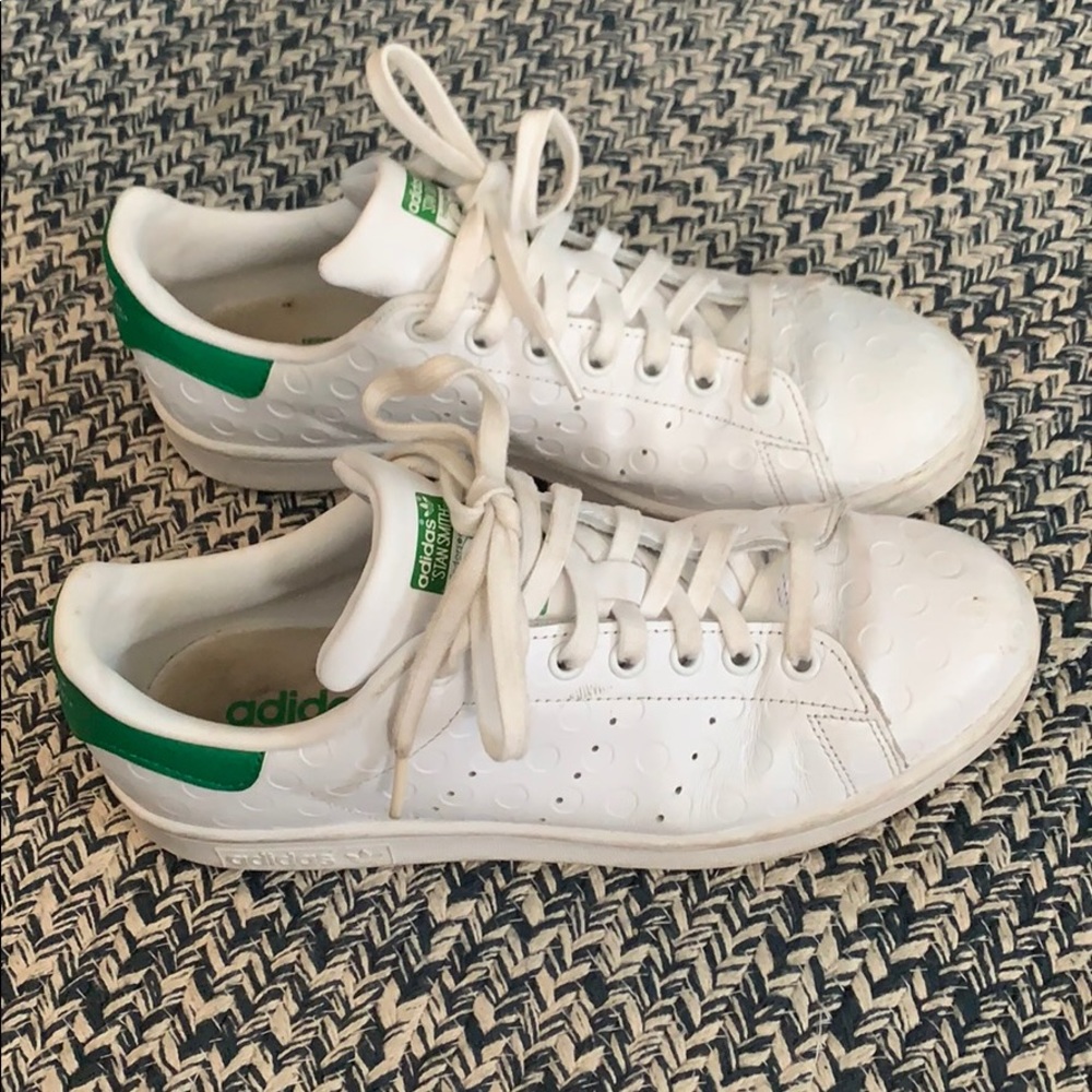 Polka dot white womens size 8 Stan Smiths